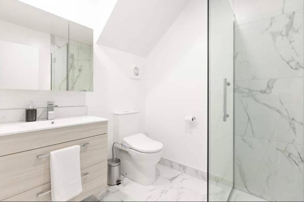 Cbd With Style And Luxury - Free Parking Villa Крайстчърч Екстериор снимка